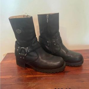 Harley Davidson women’s Ashby Harness zip Black Leather Boots (D84187)